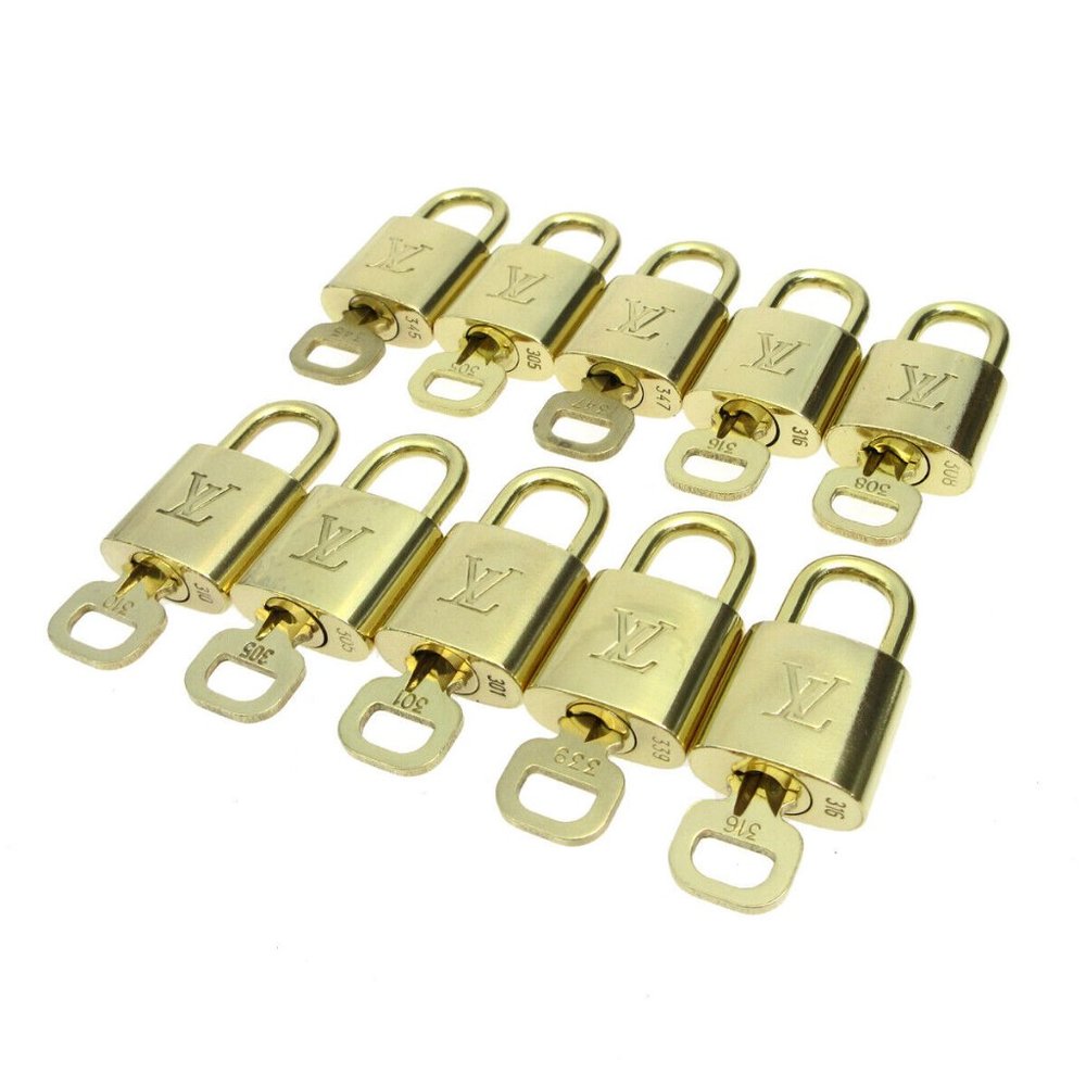 LOUIS VUITTON Padlock & Key Bag Accessories Charm 10 Piece Set Gold - Picture 2 of 2